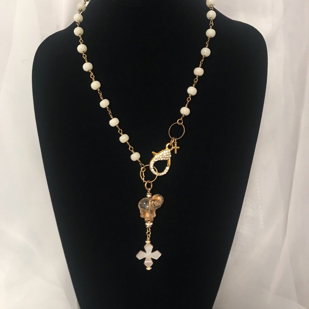 Alabama Crystal elephant necklace